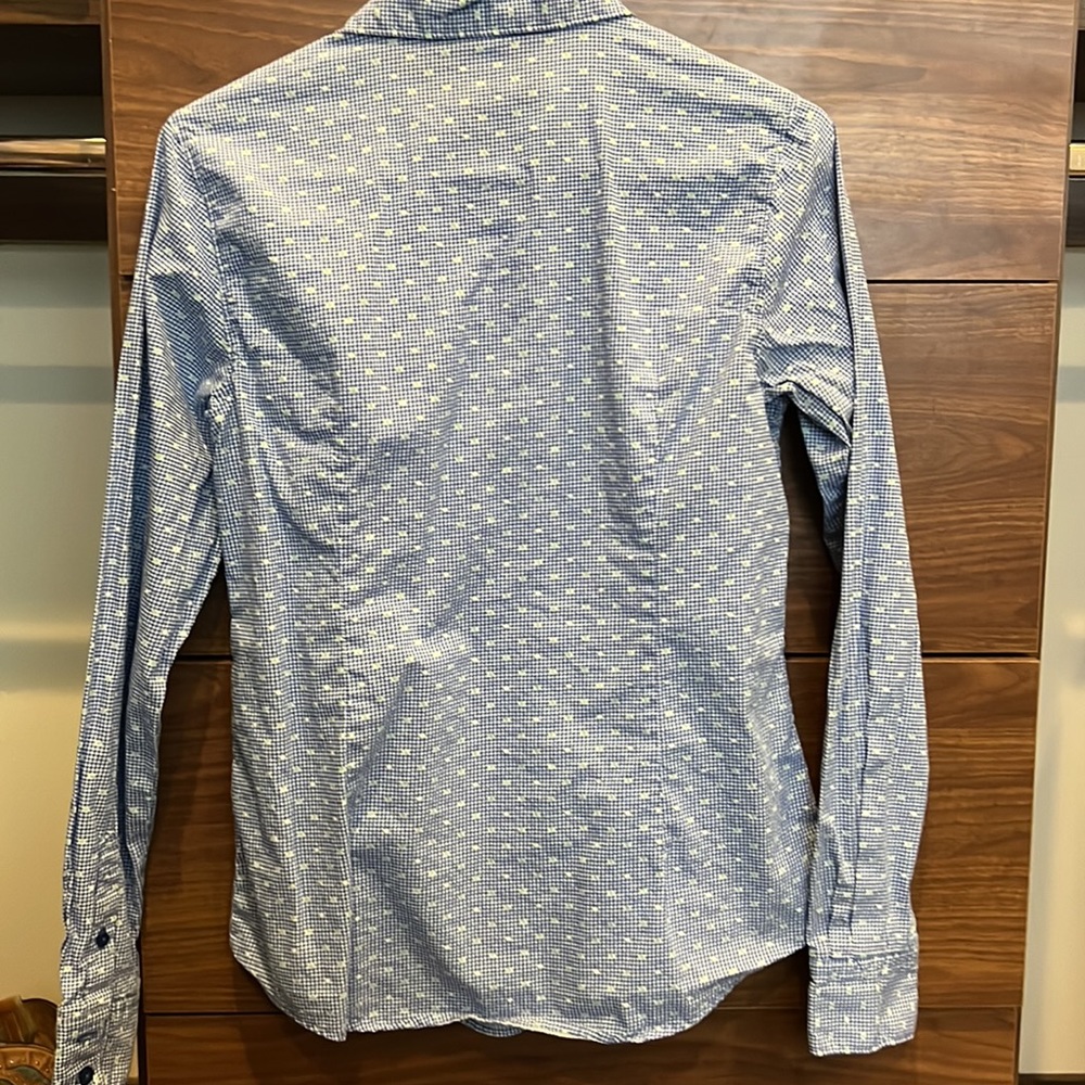 Cinch button down - Picture 3 of 3